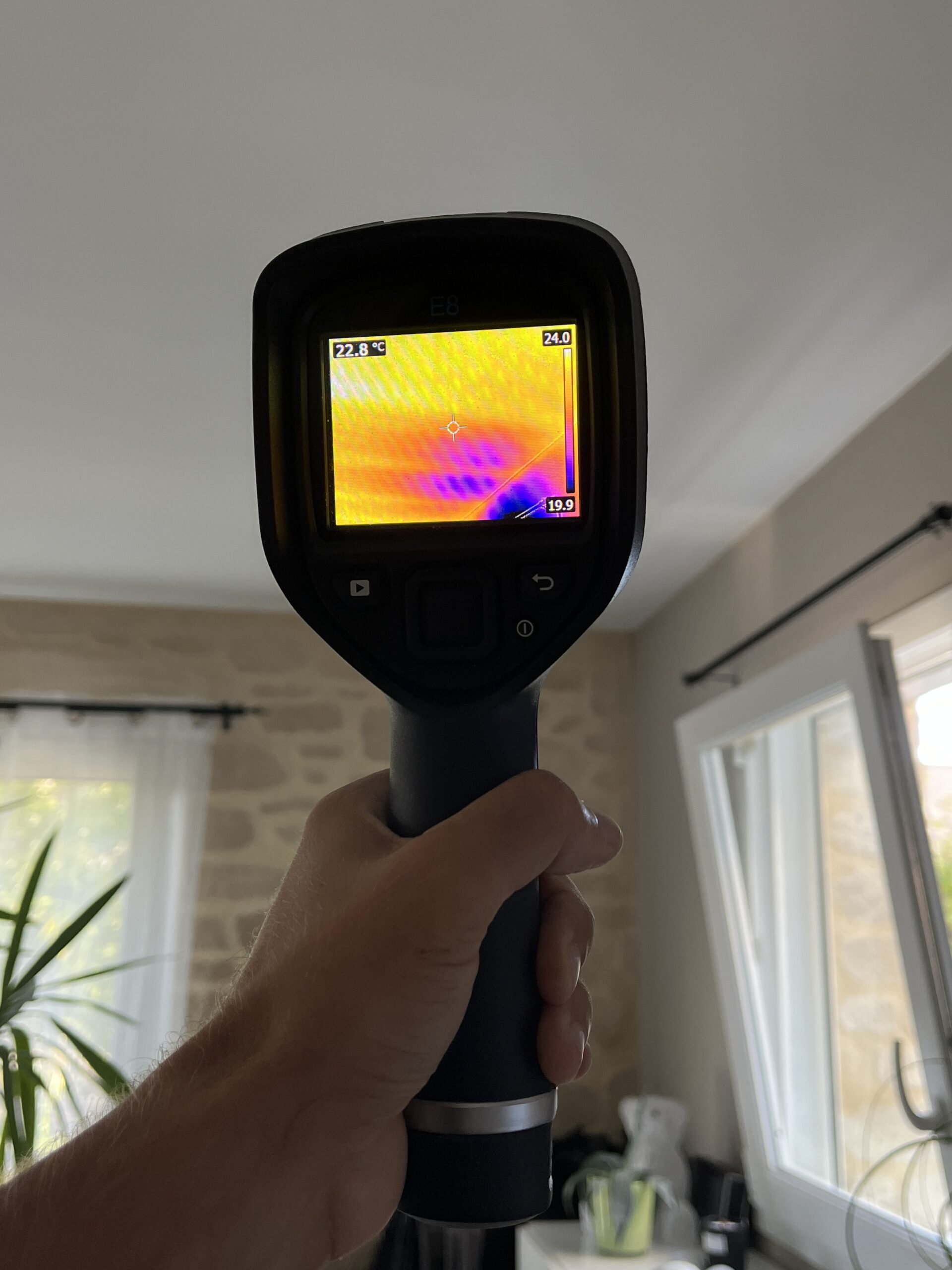 Recherche de fuites par caméra thermique - Detect fuites votre expert en recherche de fuites d'eau sur Saint-Nazaire et ses alentours