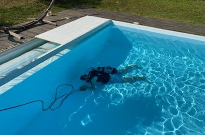 Recherche fuite d'eau dans une piscine - Detect fuites entreprise spécialisée dans la recherche de fuites d'eau et de repérage réseaux à Saint-Nazaire, Pontchâteau, La Baule, Saint-André-des-Eaux, Guérande, Savenay