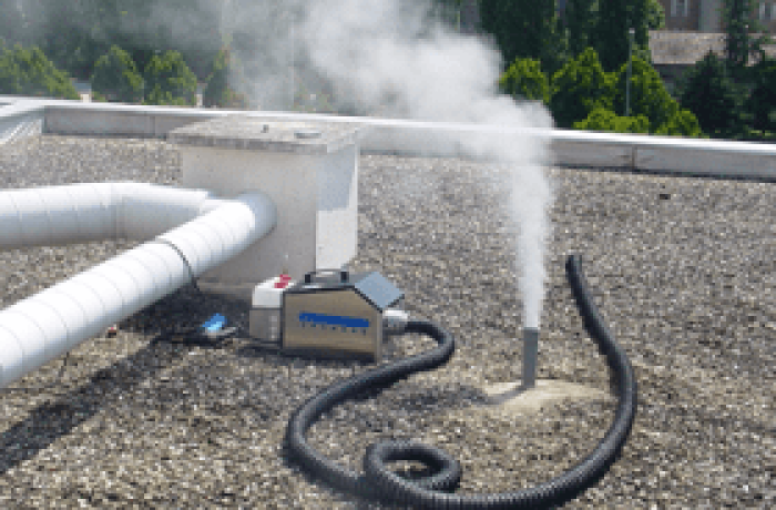 Recherche de fuites d'eau par essai fumigène