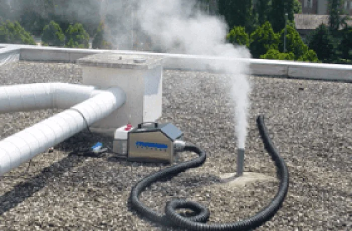 Recherche de fuites d'eau par essai fumigène